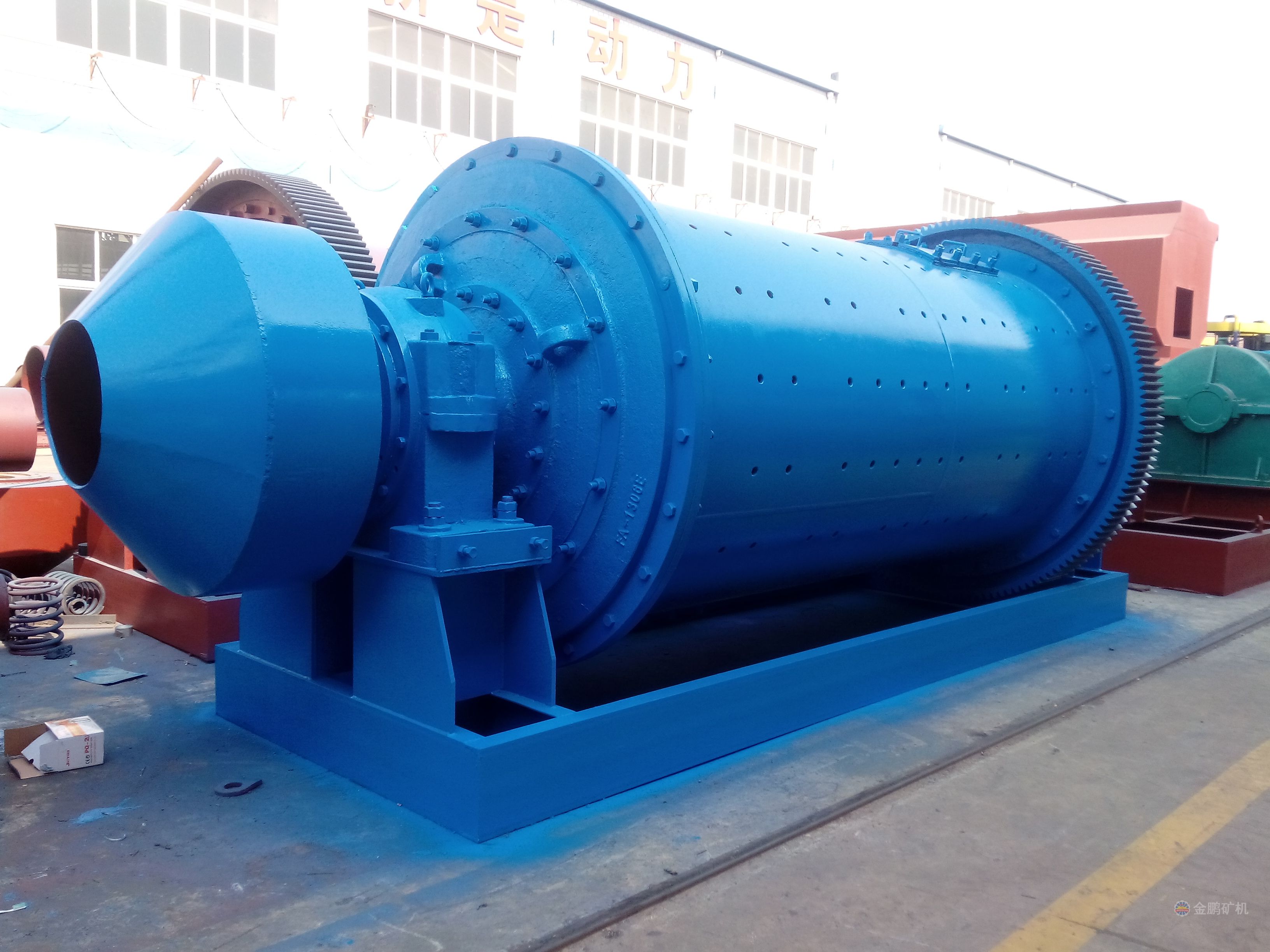 金鹏湿式溢流型球磨机